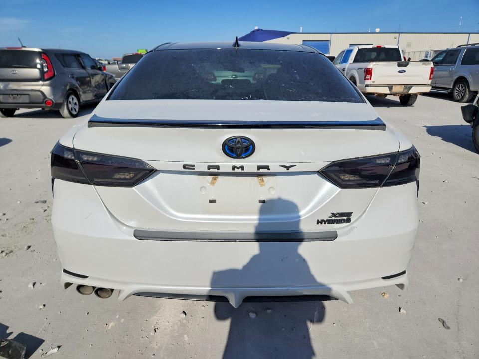 Foto 6 de la subasta – 2022 TOYOTA CAMRY con VIN 4T1K31AK3NU041045