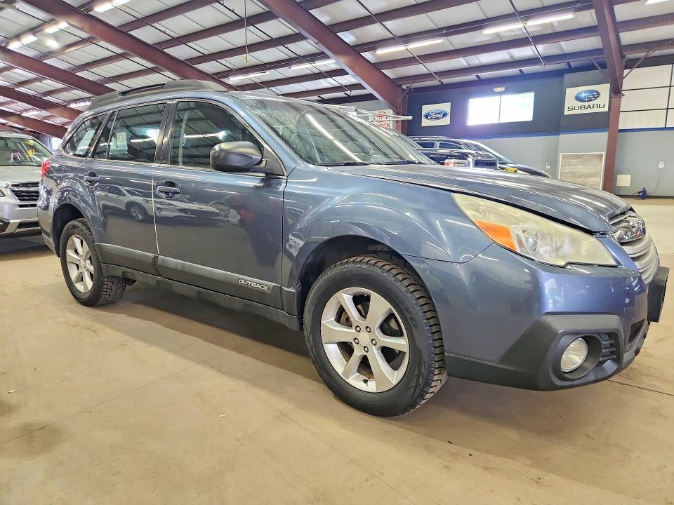 Photo 4 from auction – 2014 SUBARU OUTBACK with VIN 4S4BRBAC8E3262806
