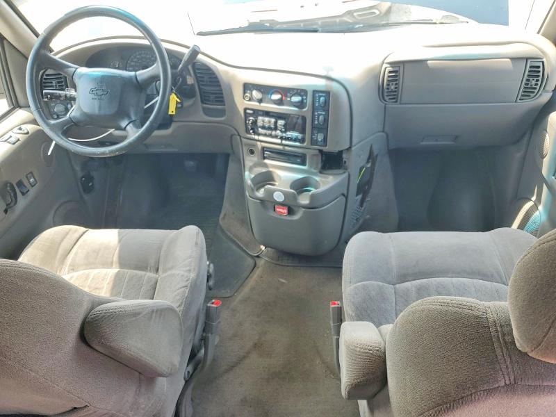 Photo 8 from auction – 2003 CHEVROLET ASTRO with VIN 1GNEL19X53B149698