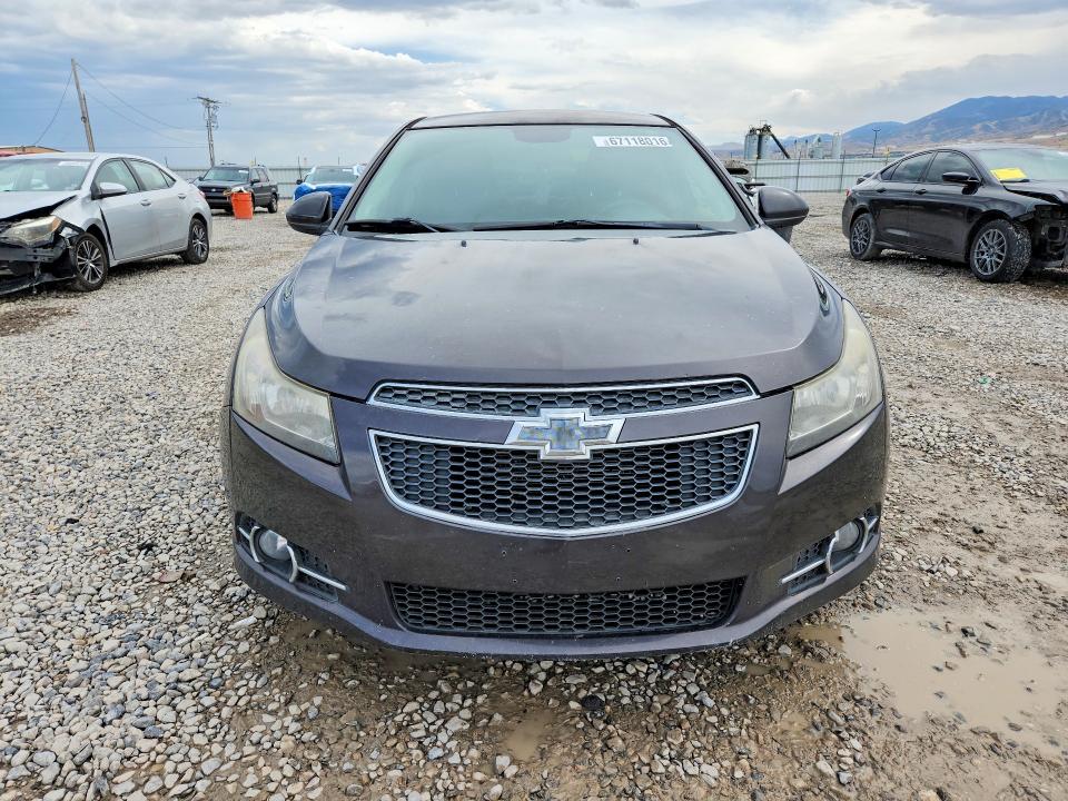 Photo 5 from auction – 2014 CHEVROLET CRUZE with VIN 1G1PE5SBXE7359844
