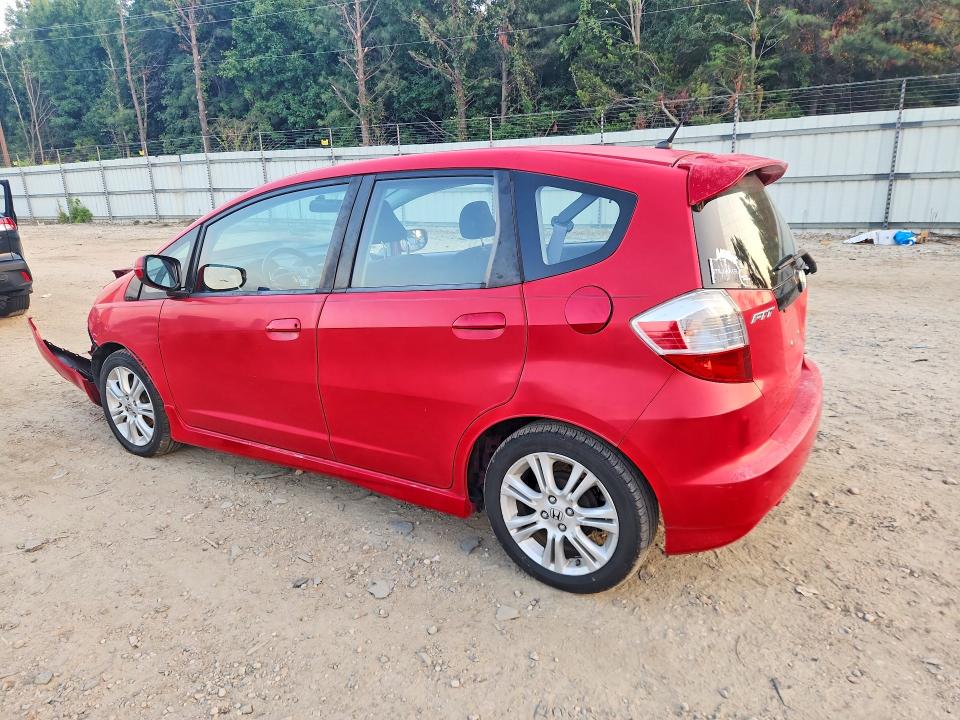 Photo 2 from auction – 2011 HONDA FIT with VIN JHMGE8H66BC004643