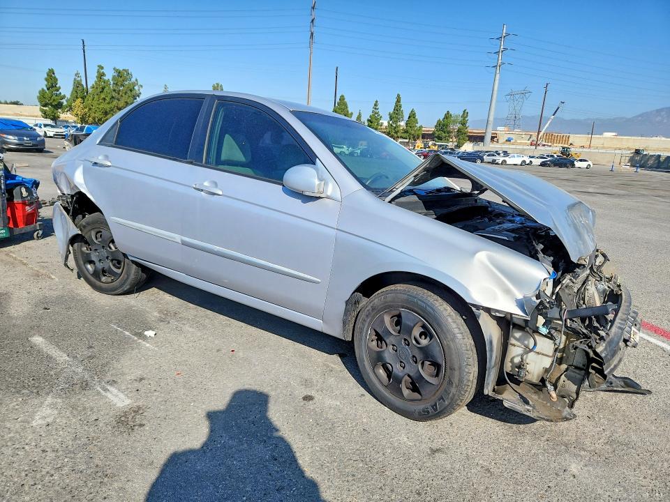 Photo 4 from auction – 2005 KIA SPECTRA with VIN KNAFE122455204646