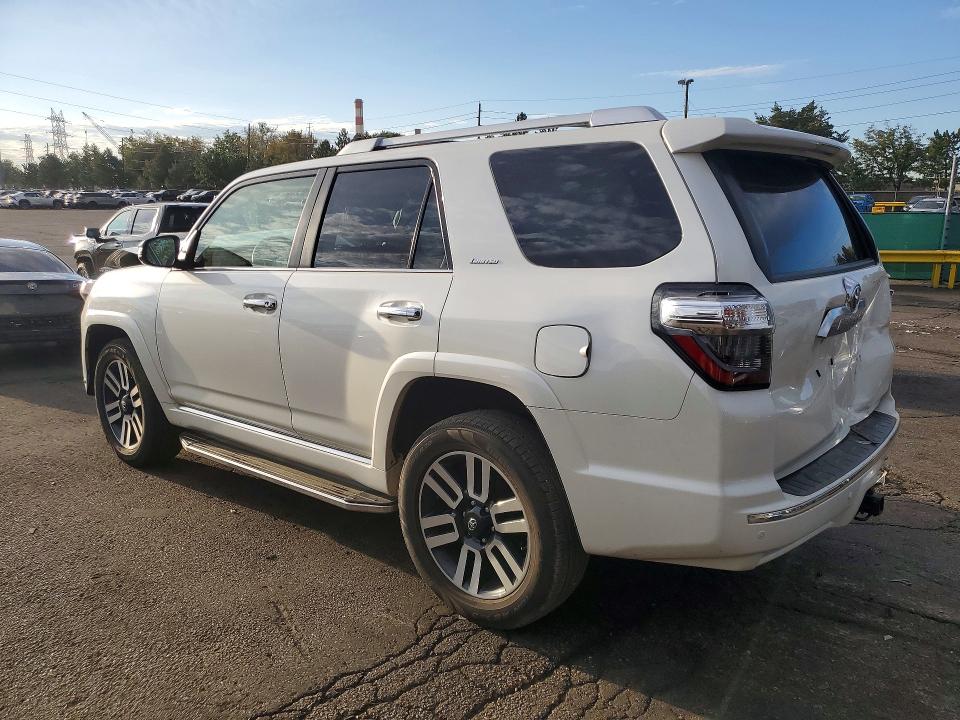 Photo 2 from auction – 2022 TOYOTA 4RUNNER with VIN JTEKU5JR3N6028270