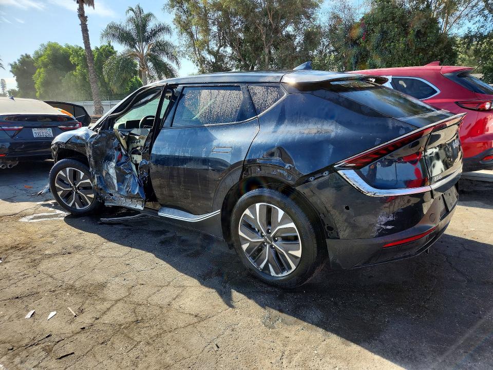 Zdjęcie 2 z aukcji – 2024 KIA EV6 z VIN KNDC34LA9R5172124