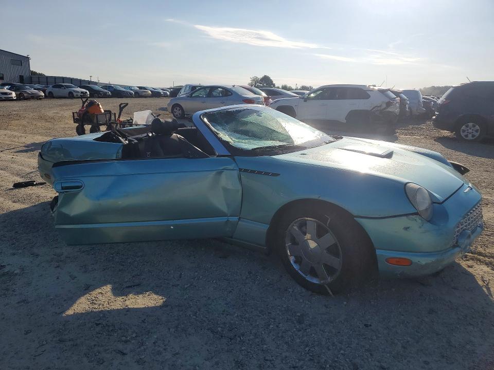 Photo 4 from auction – 2002 FORD THUNDERBIRD with VIN 1FAHP60A52Y128738