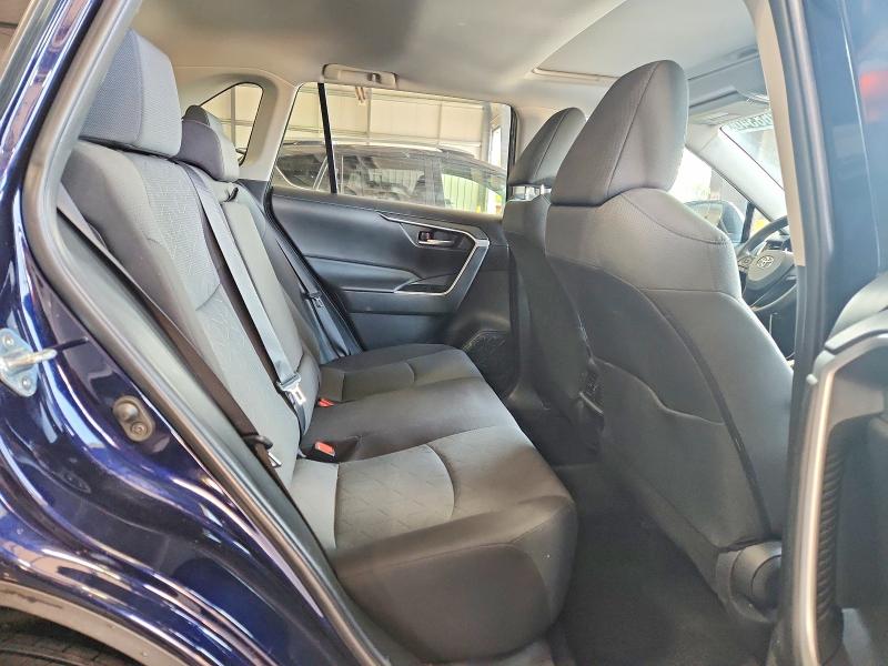 Photo 10 from auction – 2024 TOYOTA RAV4 with VIN 2T3W1RFVXRW338402