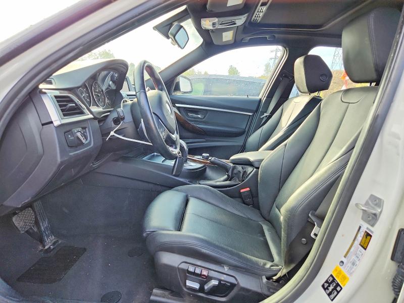 Photo 7 from auction – 2016 BMW 328 with VIN WBA8E3C51GK503559