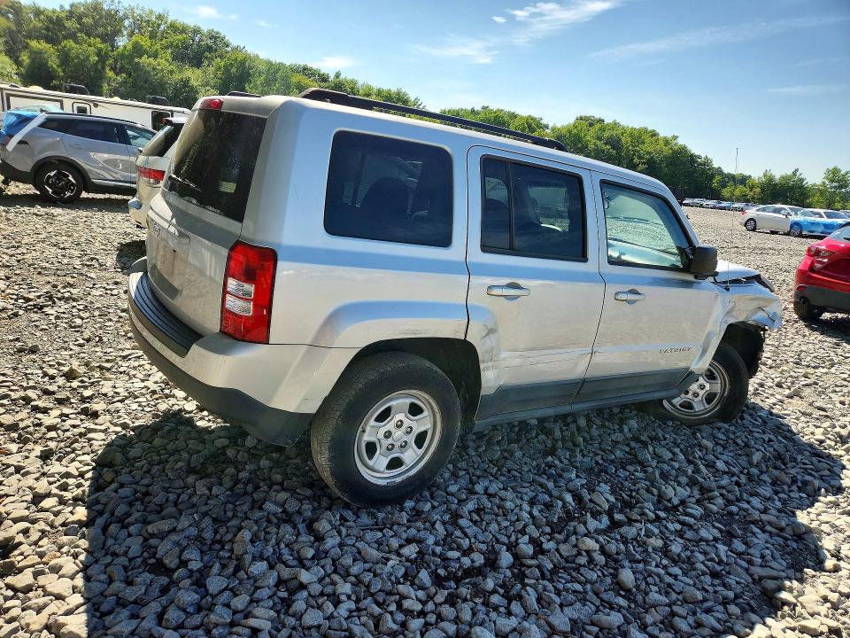 Photo 3 from auction – 2011 JEEP PATRIOT with VIN 1J4NF1GB2BD280043