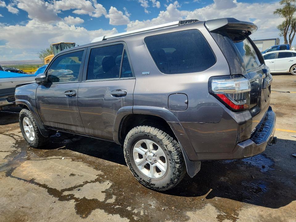 Photo 2 from auction – 2015 TOYOTA 4RUNNER with VIN JTEBU5JR6F5270963