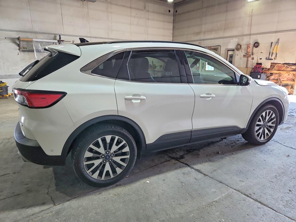 Photo 3 from auction – 2020 FORD ESCAPE with VIN 1FMCU9J94LUA15709