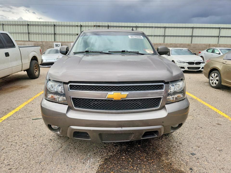 Photo 5 from auction – 2014 CHEVROLET SUBURBAN with VIN 1GNSCJE08ER241815