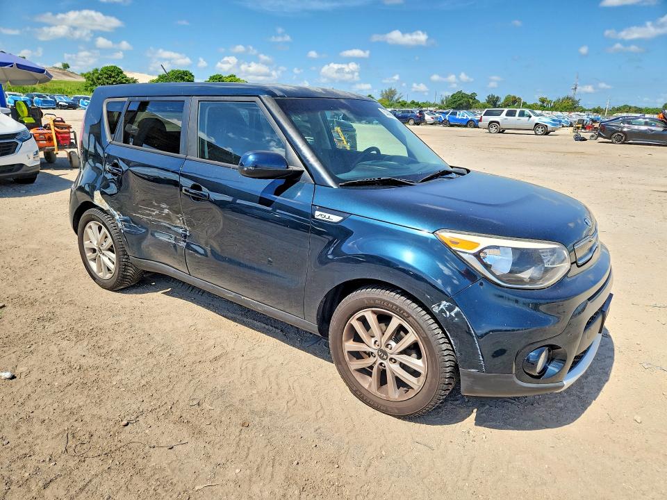 Zdjęcie 4 z aukcji – 2017 KIA SOUL z VIN KNDJP3A52H7425041