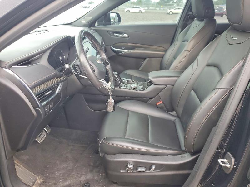 Photo 7 from auction – 2019 CADILLAC XT4 with VIN 1GYFZFR45KF100419