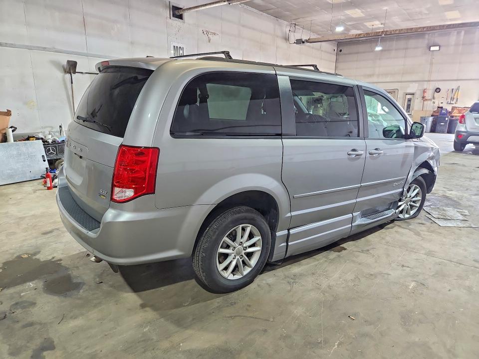 Photo 3 from auction – 2016 DODGE GRAND CARAVAN with VIN 2C4RDGCG8GR347959