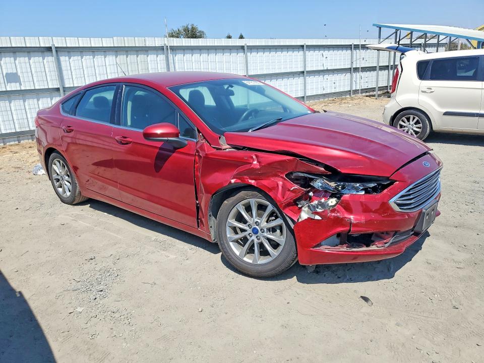 Photo 4 from auction – 2017 FORD FUSION with VIN 3FA6P0HD4HR277720