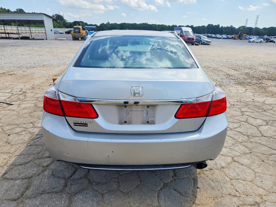 Photo 6 from auction – 2014 HONDA ACCORD with VIN 1HGCR2F35EA132397