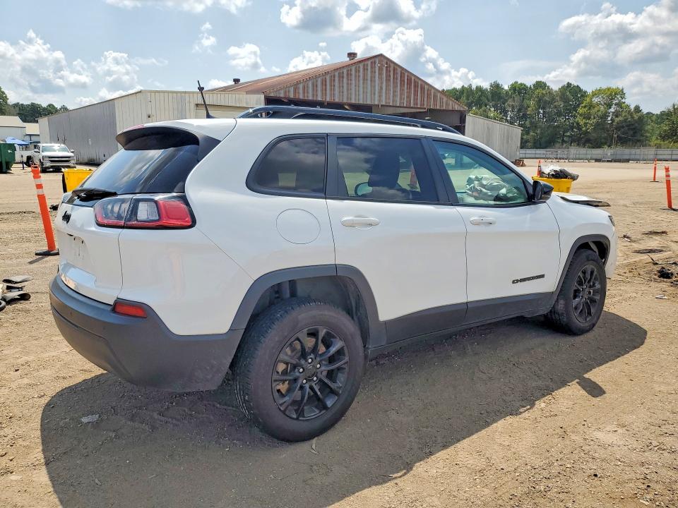 Photo 3 from auction – 2023 JEEP CHEROKEE with VIN 1C4PJMMBXPD112239
