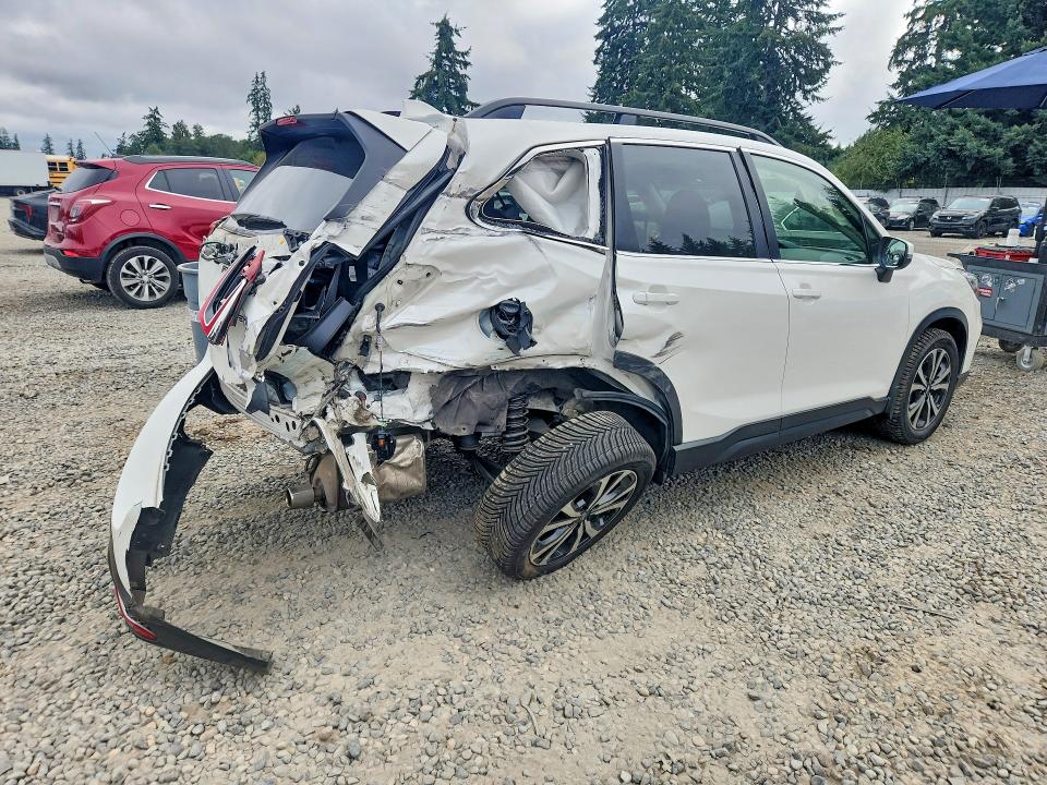 Photo 3 from auction – 2020 SUBARU FORESTER with VIN JF2SKASC0LH451842