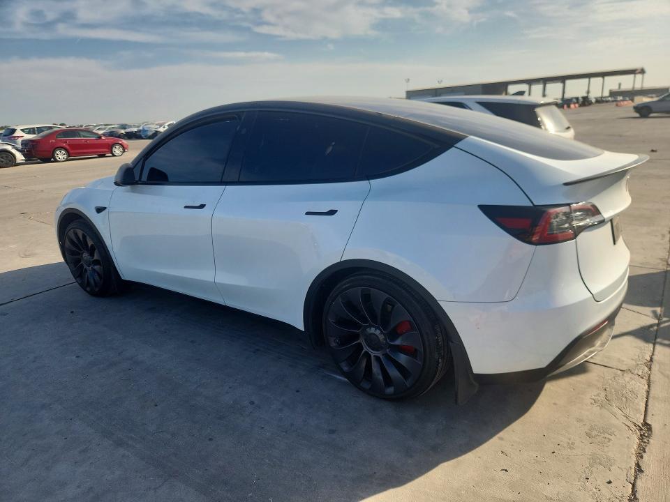 Photo 2 from auction – 2024 TESLA MODEL Y with VIN 7SAYGDEF7RA294692