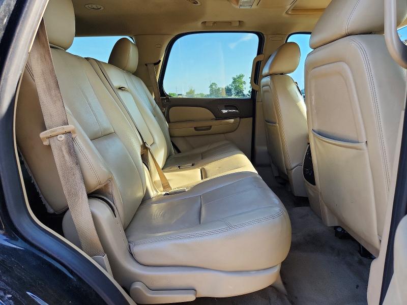 Photo 11 from auction – 2014 CHEVROLET TAHOE with VIN 1GNSCBE00ER196097