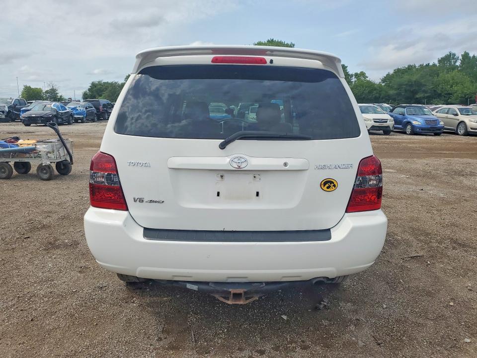 Photo 6 from auction – 2004 TOYOTA HIGHLANDER with VIN JTEEP21A840039862