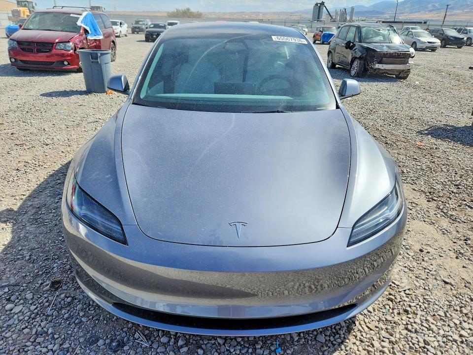 Zdjęcie 5 z aukcji – 2025 TESLA MODEL 3 z VIN 5YJ3E1EB9SF004177