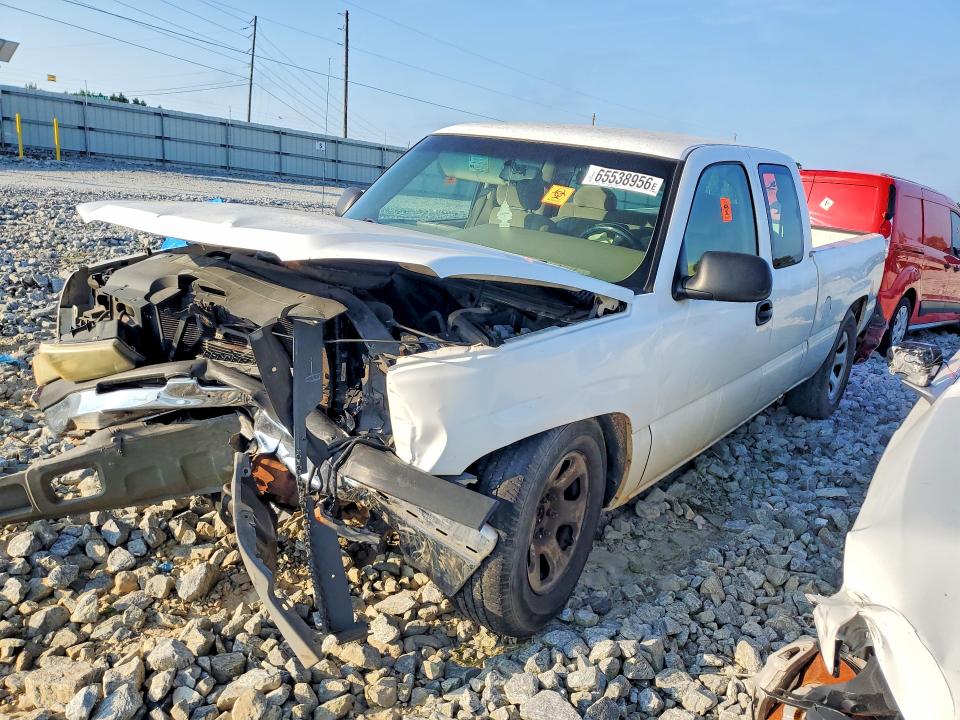 Снимка 1 от търг – 2003 CHEVROLET SILVERADO с VIN 1GCEC19T53Z134146