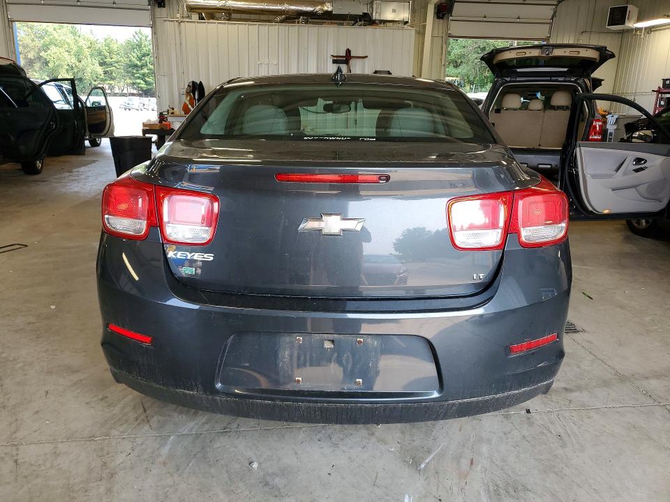 Photo 6 from auction – 2015 CHEVROLET MALIBU with VIN 1G11C5SLXFF156819