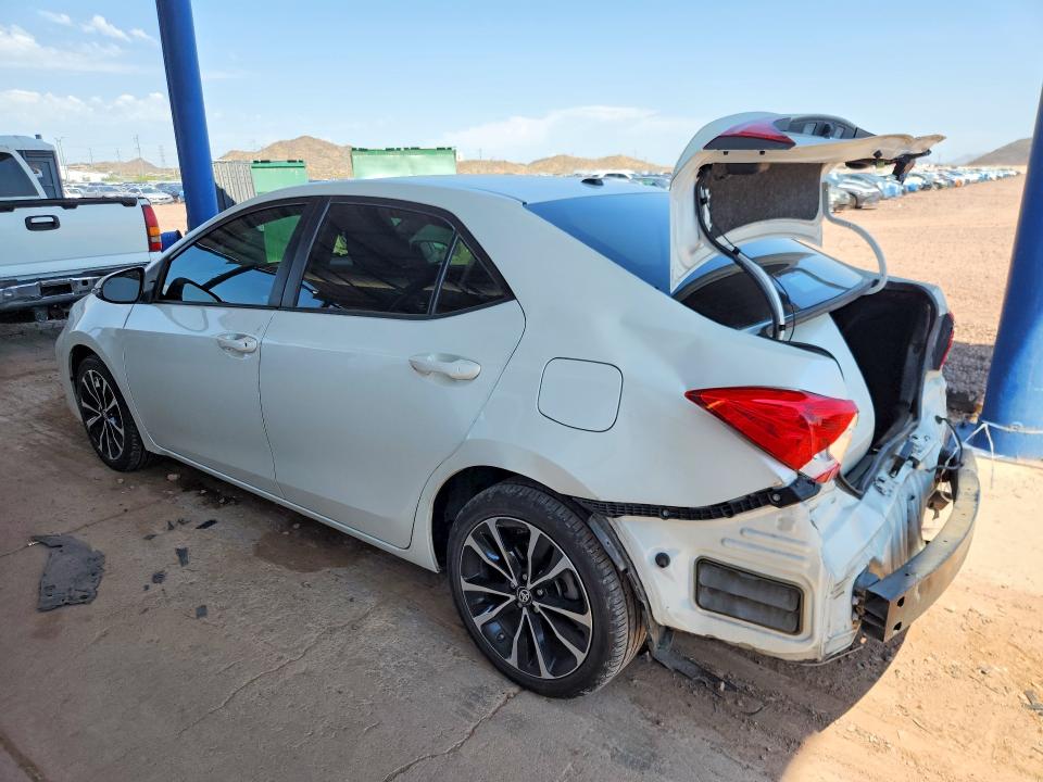 Photo 2 from auction – 2018 TOYOTA COROLLA with VIN 5YFBURHE6JP756151