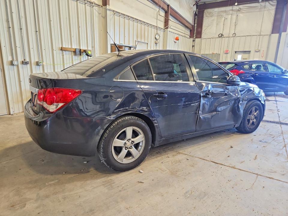 Photo 3 from auction – 2014 CHEVROLET CRUZE with VIN 1G1PC5SB5E7455192