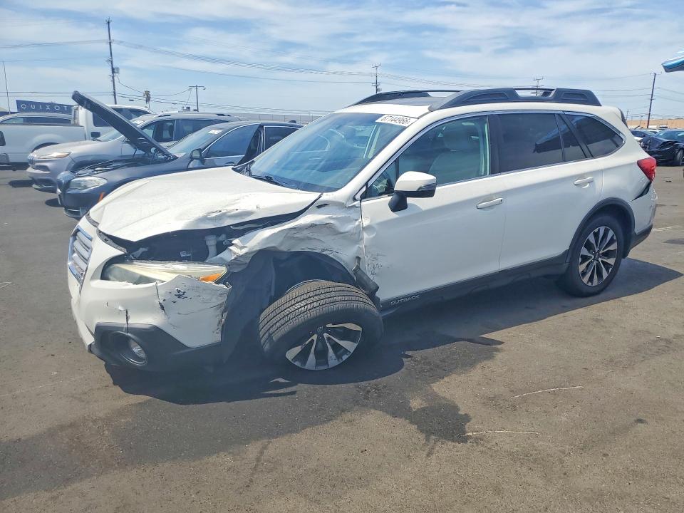 SUBARU OUTBACK 2015 with VIN 4S4BSALC7F3261420 - Photo from auction