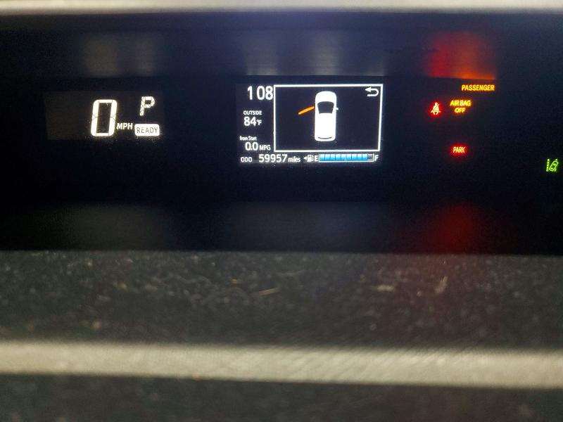 Фото 9 с аукциона – 2018 TOYOTA PRIUS C с VIN JTDKDTB30J1600034