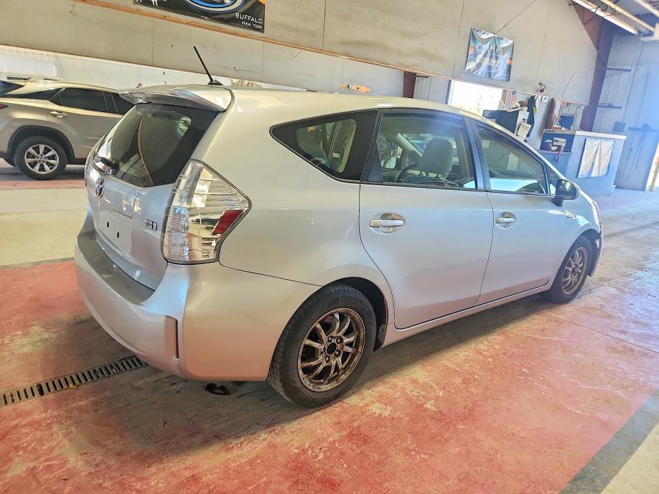 Photo 3 from auction – 2012 TOYOTA PRIUS V with VIN JTDZN3EU9C3071271