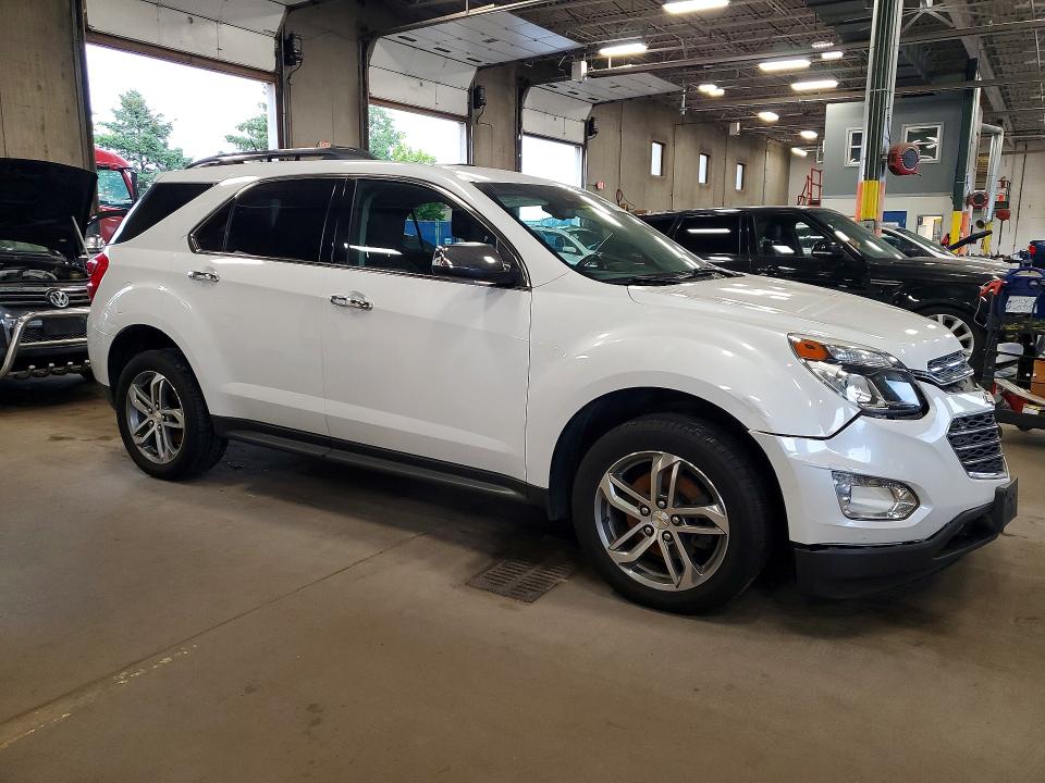 Photo 4 from auction – 2017 CHEVROLET EQUINOX with VIN 2GNFLGEK4H6193977