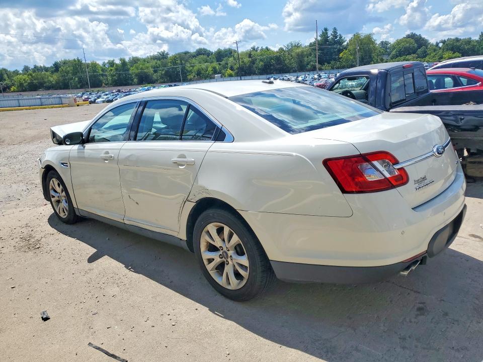 Photo 2 from auction – 2011 FORD TAURUS with VIN 1FAHP2EWXBG129080