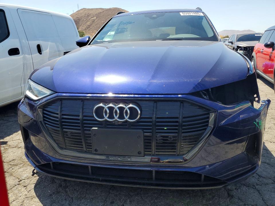 Фото 5 с аукциона – 2021 AUDI E-TRON с VIN WA1AAAGE9MB021930