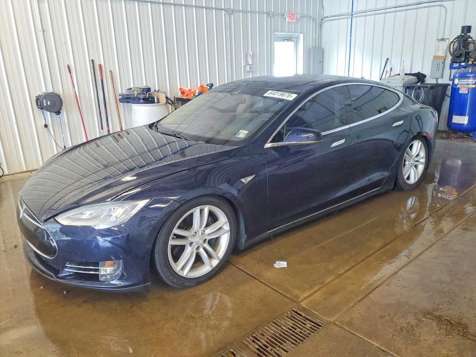 TESLA MODEL S 2015 with VIN 5YJSA1H20FF081593 - Photo from auction