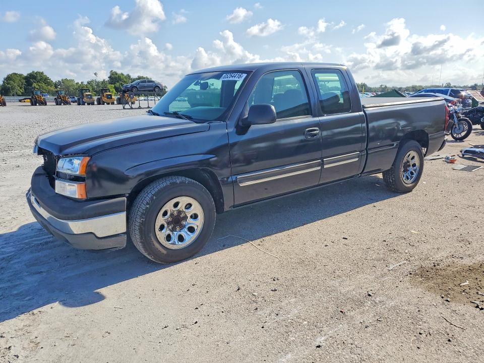 CHEVROLET SILVERADO 2005 with VIN 2GCEC19V751308604 - Photo from auction