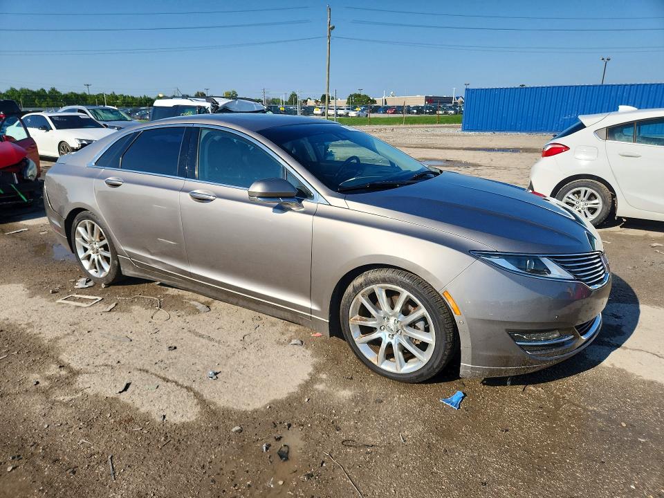 Photo 4 from auction – 2016 LINCOLN MKZ with VIN 3LN6L2GK6GR607692