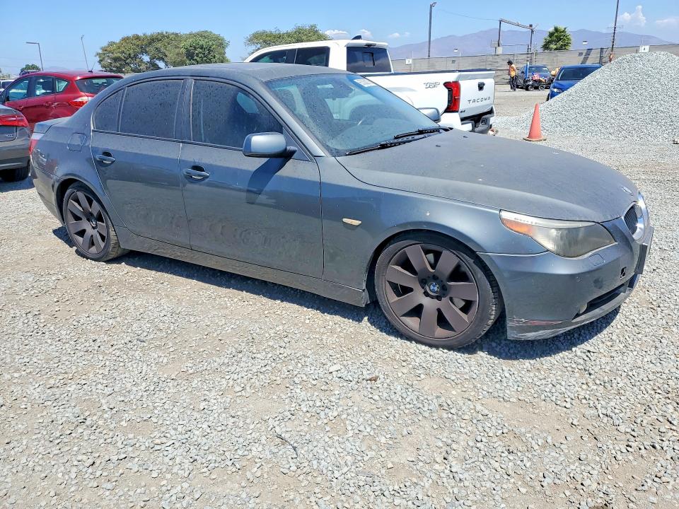 Photo 4 from auction – 2006 BMW 530 with VIN WBANE73516CM37811