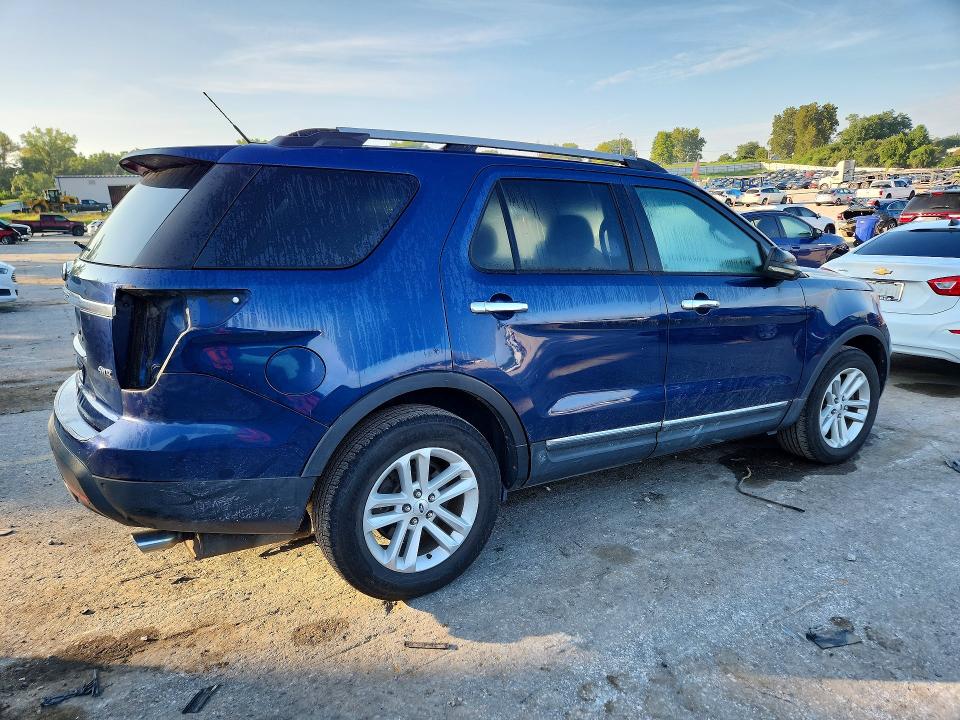 Photo 3 from auction – 2012 FORD EXPLORER with VIN 1FMHK8D83CGA96144