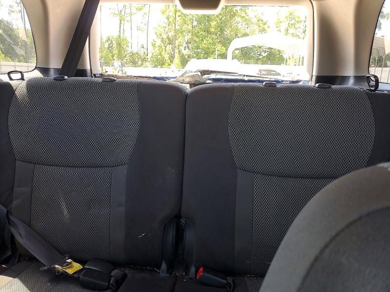 Foto 10 de la subasta – 2005 TOYOTA RAV4 con VIN JTEHD20V456046039