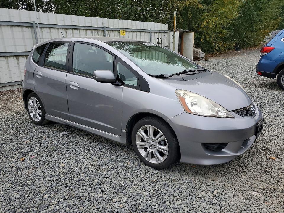 Photo 4 from auction – 2010 HONDA FIT with VIN JHMGE8H47AC036496