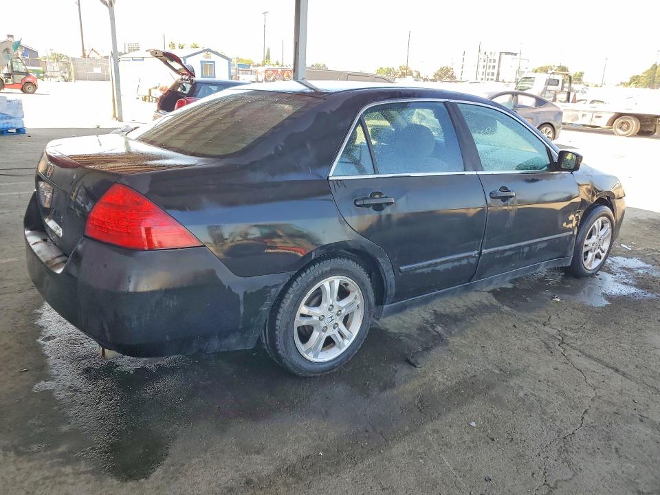 Photo 3 from auction – 2007 HONDA ACCORD with VIN 1HGCM56457A134078