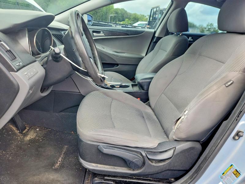 Photo 7 from auction – 2011 HYUNDAI SONATA with VIN 5NPEB4ACXBH211406