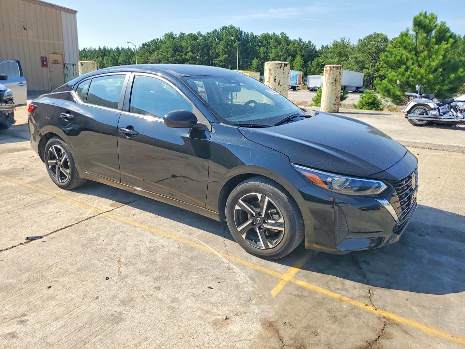 Photo 4 from auction – 2025 NISSAN SENTRA with VIN 3N1AB8CV6SY304563