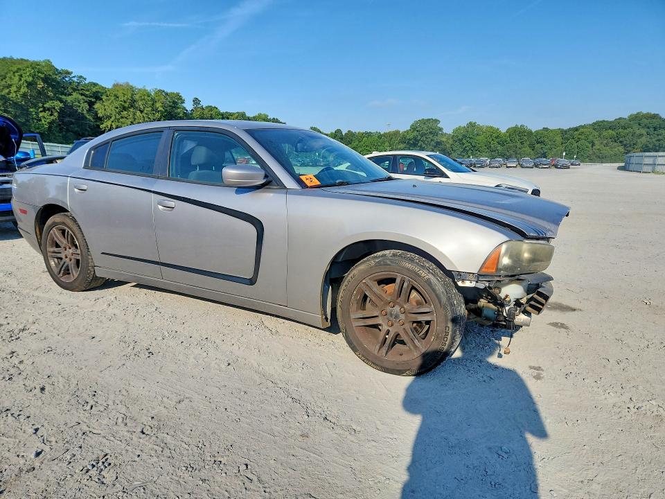 Photo 4 from auction – 2011 DODGE CHARGER with VIN 2B3CL3CG1BH556171