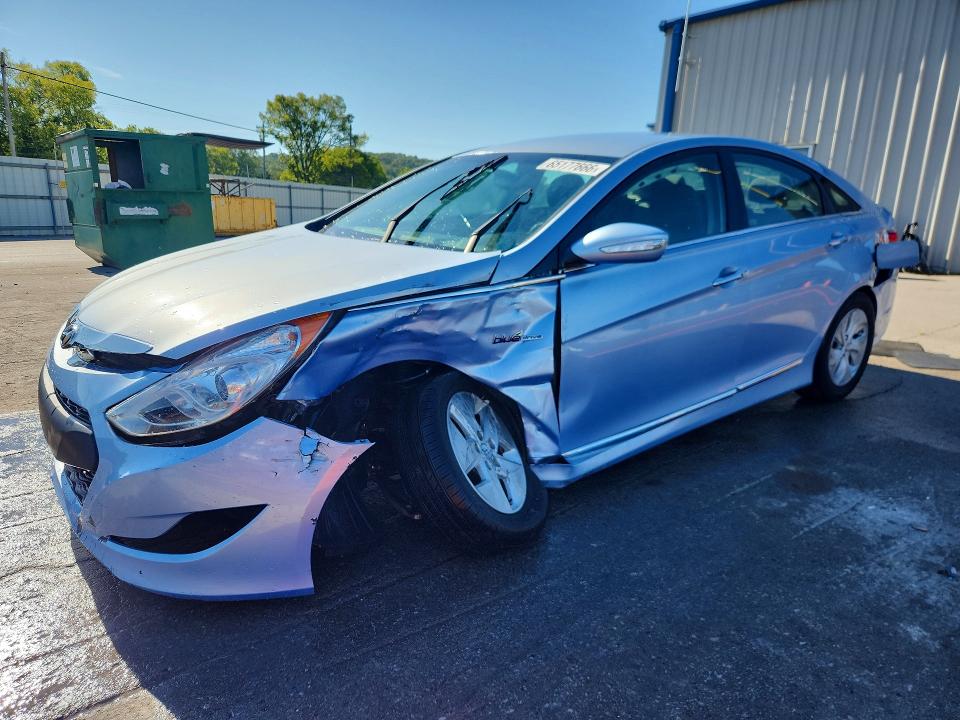 HYUNDAI SONATA HYBRID 2015 with VIN KMHEC4A41FA134665 - Photo from auction