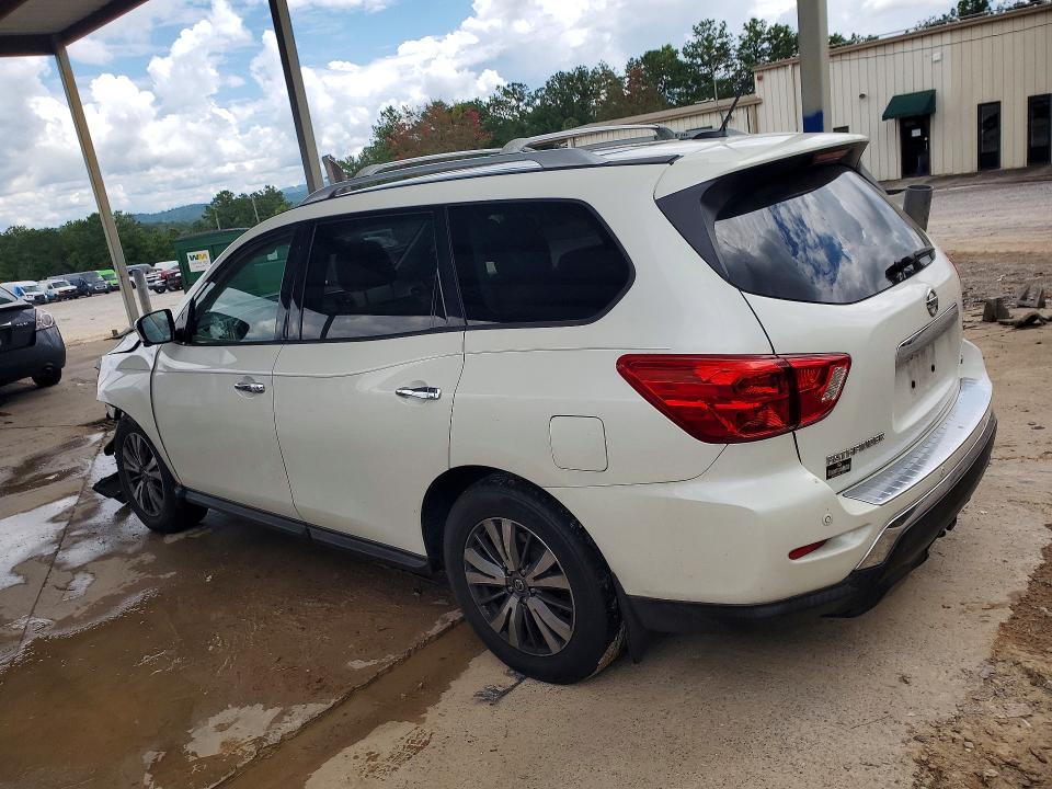 Photo 2 from auction – 2017 NISSAN PATHFINDER with VIN 5N1DR2MN1HC625618
