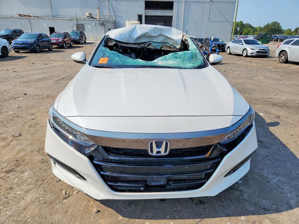 Photo 5 from auction – 2020 HONDA ACCORD with VIN 1HGCV1F34LA093238
